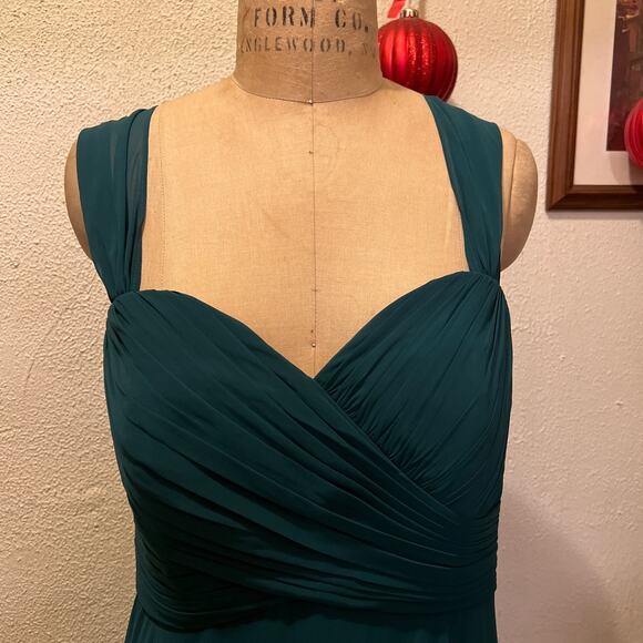 Dessy Collection Off-the Shoulder Draped Chiffon Maxi Dress Hunter Green Size 16 - Picture 6 of 16